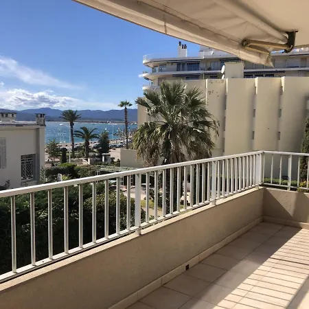 Climatise Pour 2, Proche Et Commerces, Animaux Admis, Wifi, Parking - Fr-1-466a-20 * Saint-Raphaël